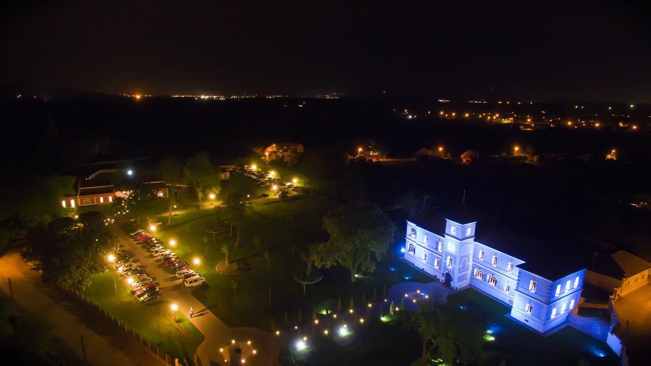 Hotel Cardinal Alba Iulia Exterior foto