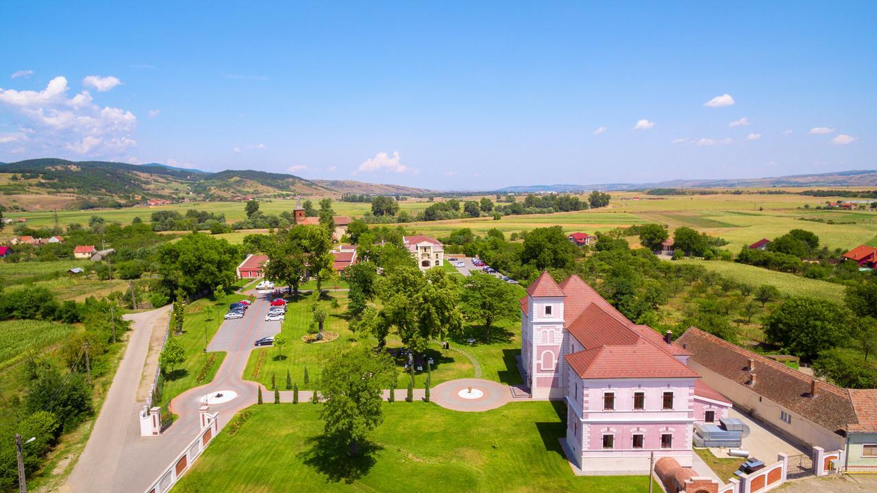 Hotel Cardinal Alba Iulia Exterior foto