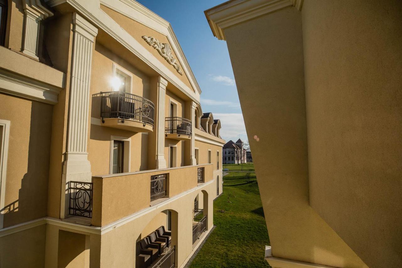 Hotel Cardinal Alba Iulia Exterior foto