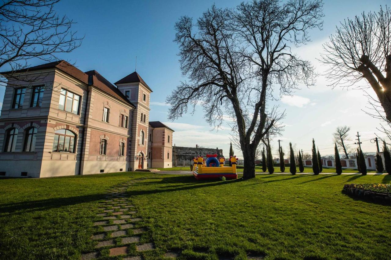 Hotel Cardinal Alba Iulia Exterior foto